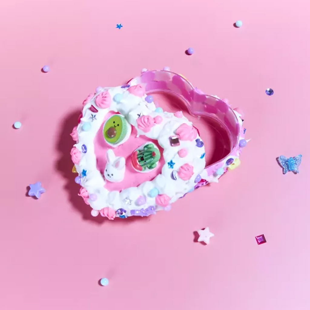 Decoden Magic - Вълшебен декор: сърцевидна кутия за бижута изображение 3