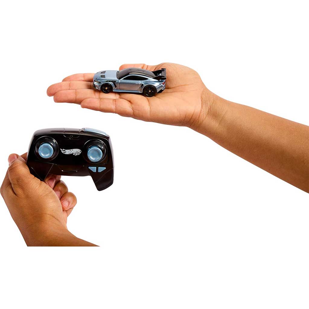 Hot Wheels: Ford Mustang GTD дистанционно управлявана количка - Mattel изображение 3