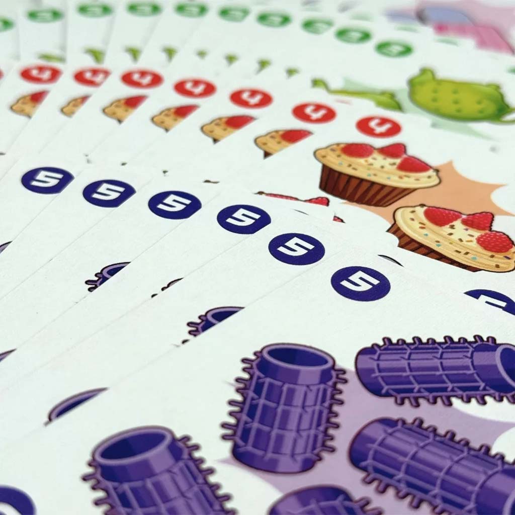 Игра на карти с баби изображение 5