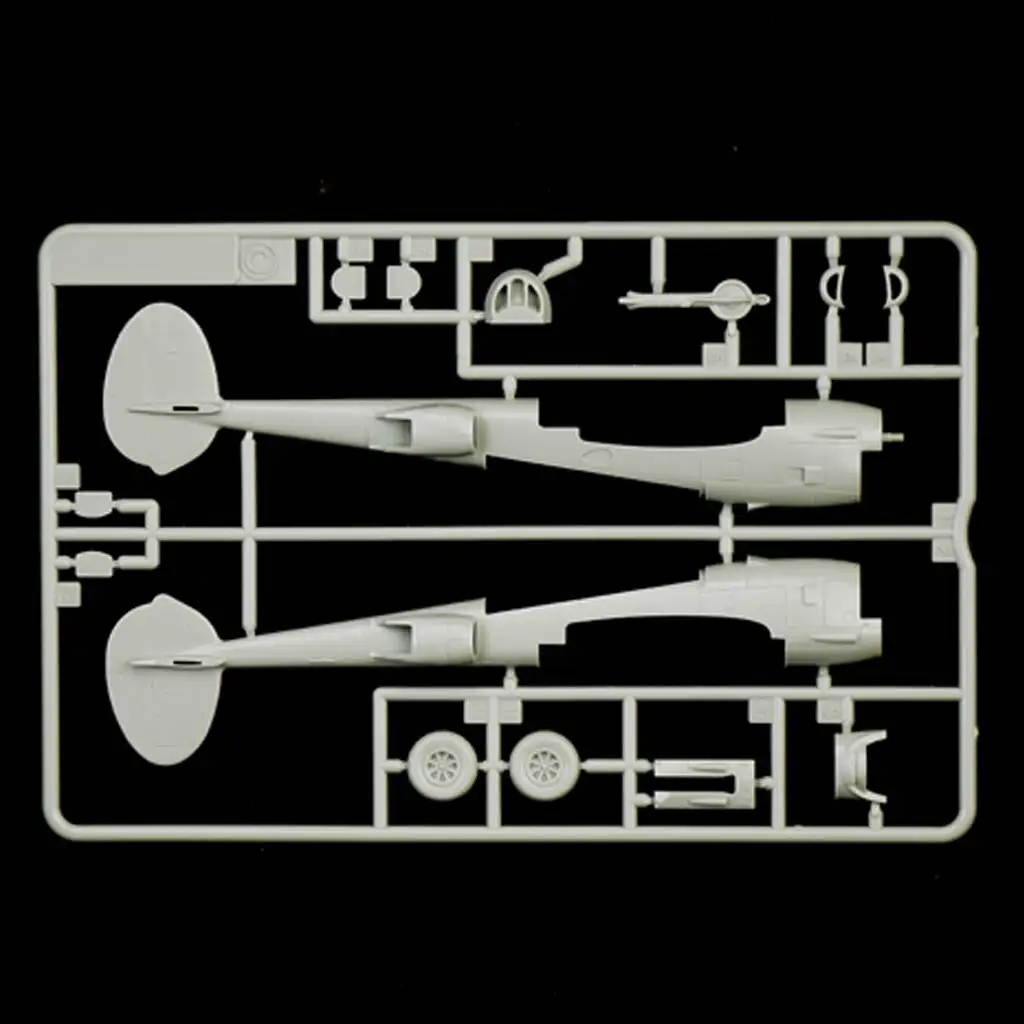 Italeri 1/72 P-38J Lightning самолетен модел изображение 5