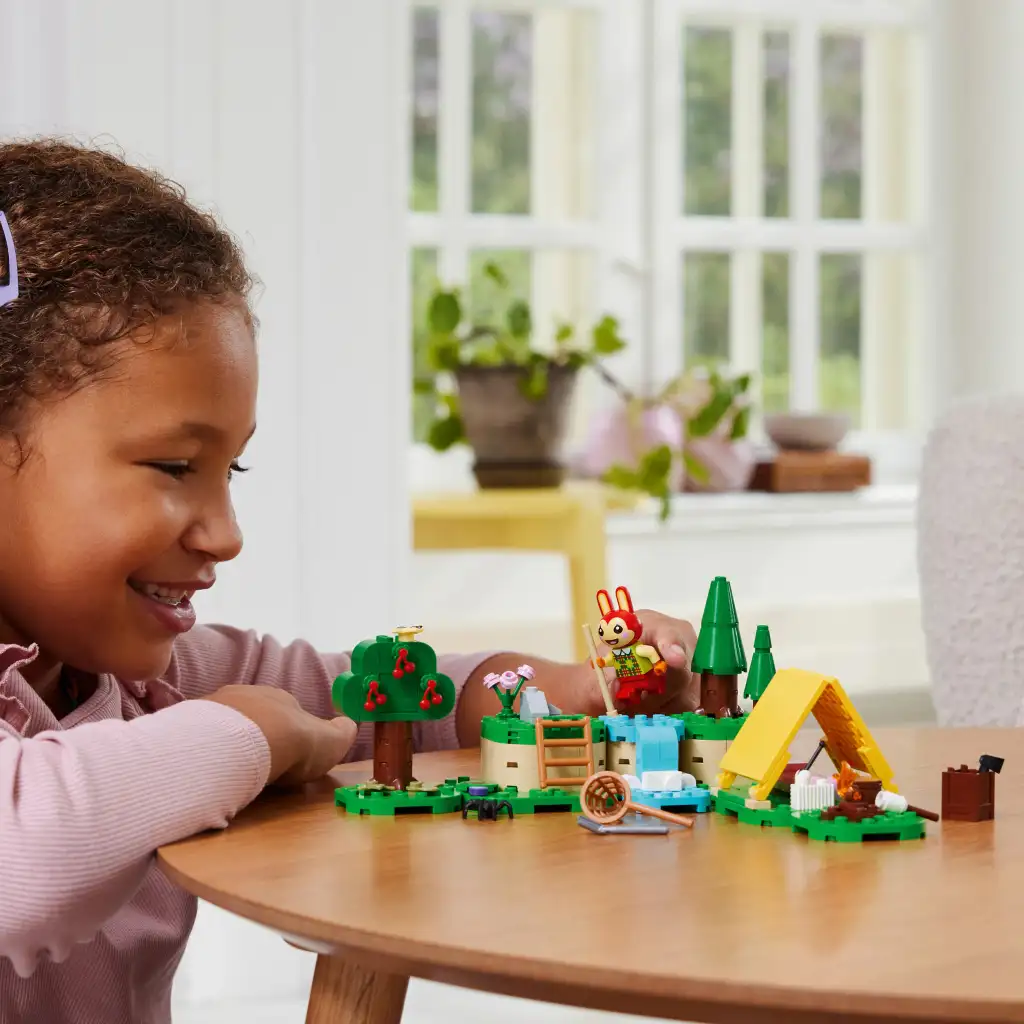 LEGO® Animal Crossing™: Приключенията на Бъни на открито (77047) изображение 3