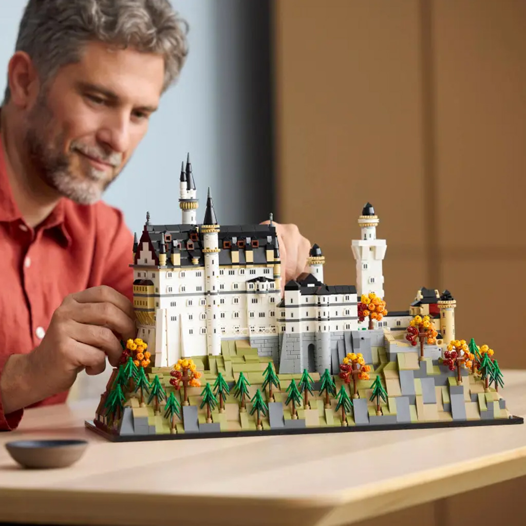 LEGO® Architecture: Замък Нойшванщайн (21063) изображение 8