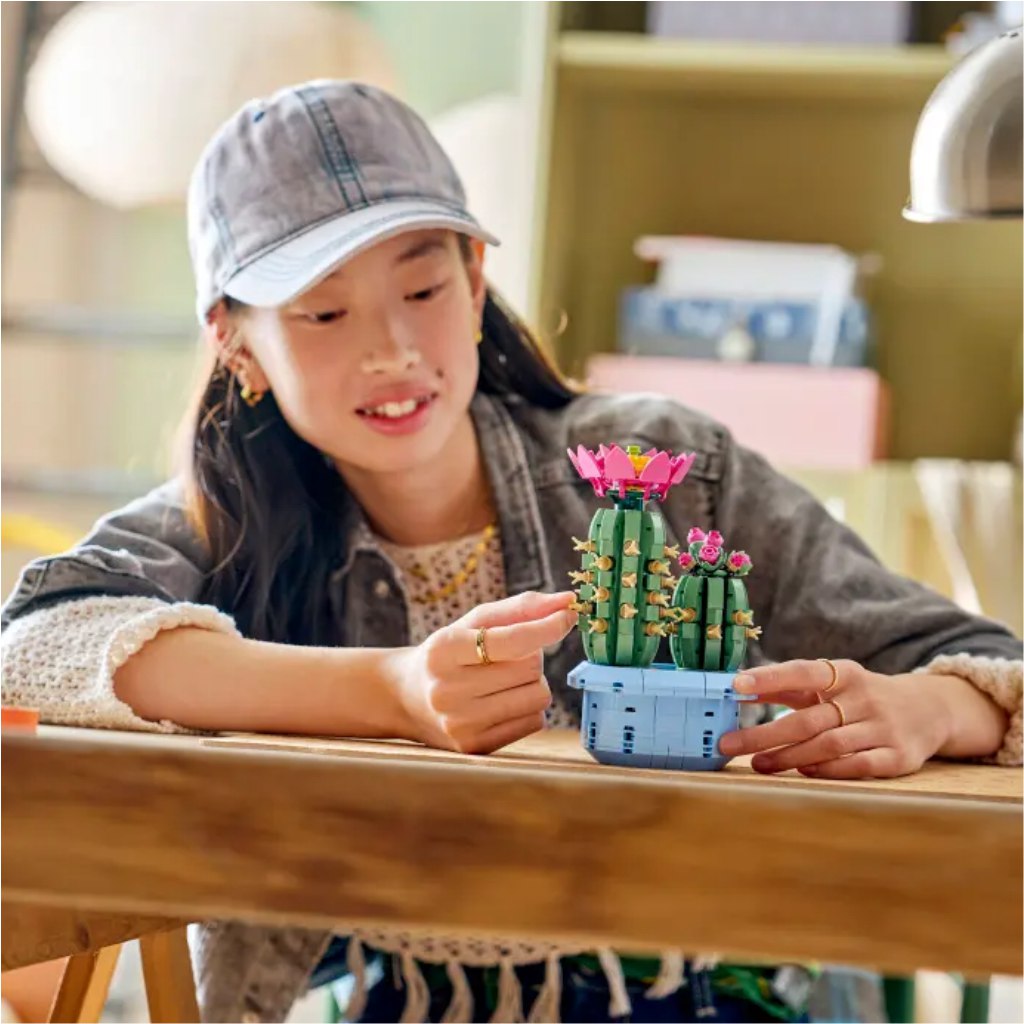 LEGO® Botanicals: Цъфтящ кактус (11509) изображение 4