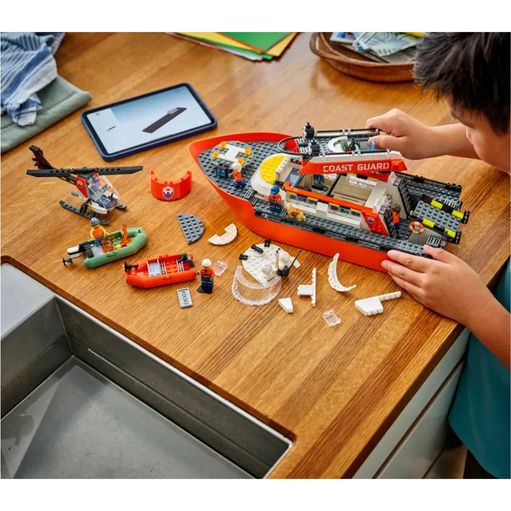 LEGO® City: Партия охрана спасителна лодка и хеликоптер (60504) изображение 5