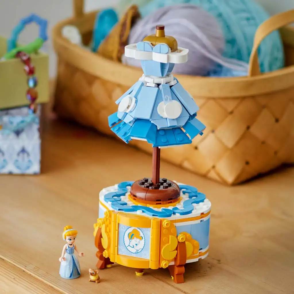 LEGO® Disney: Роклята на Пепеляшка (43266) изображение 5