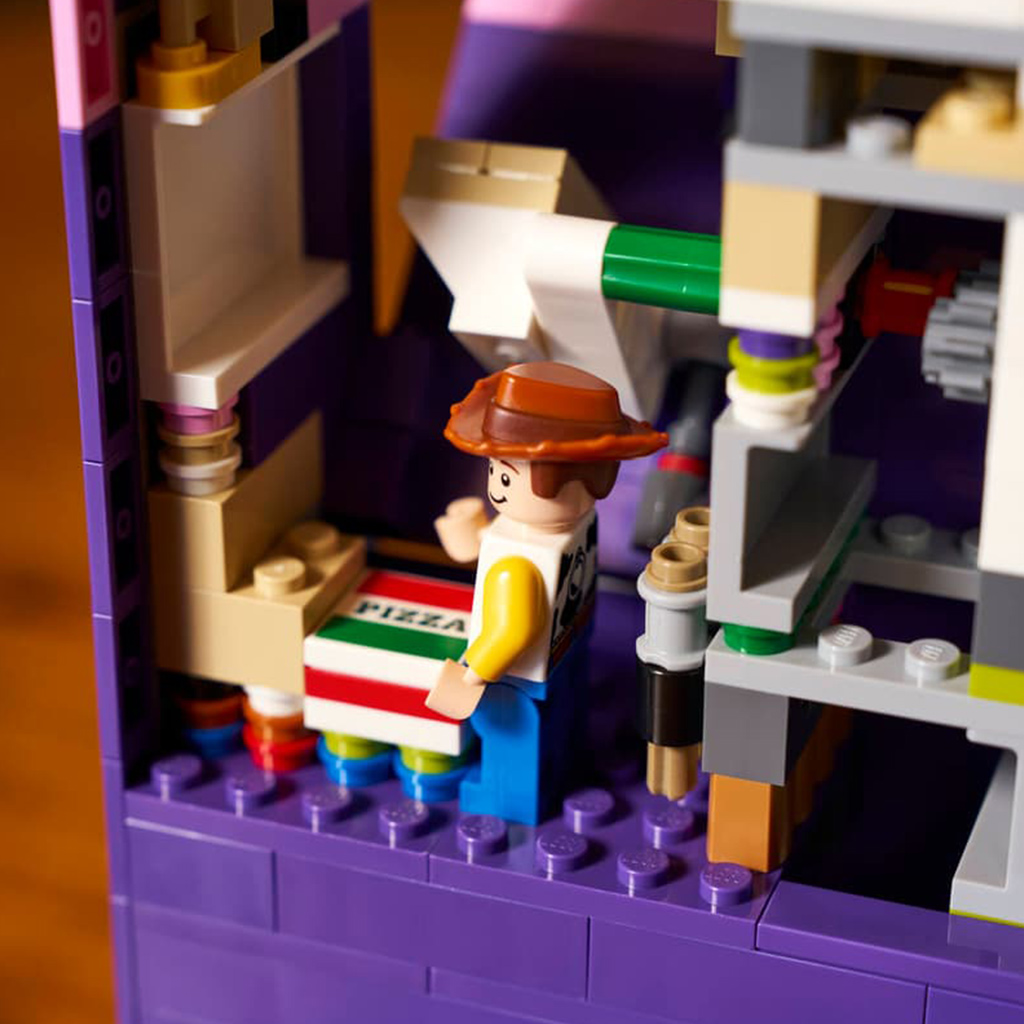 LEGO® Disney™ Toy Story: Slinky куче стойка за книги (43301) изображение 9