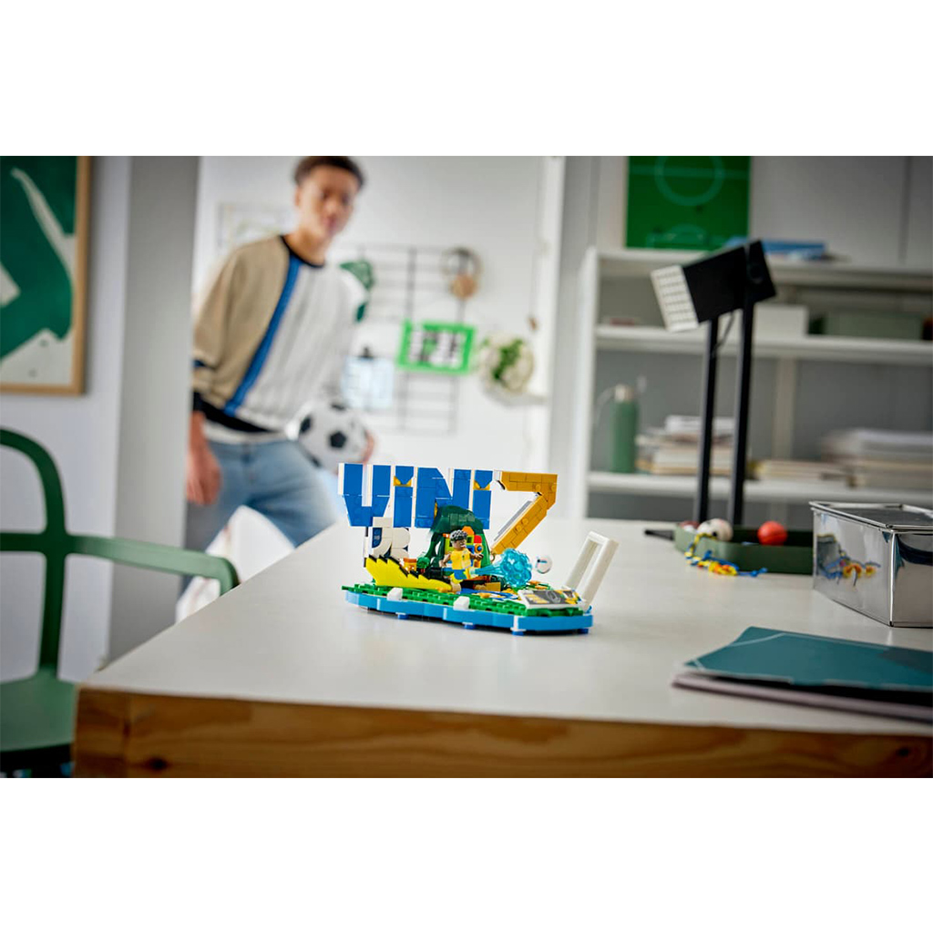 LEGO® Editions: Vини Jr. – Най-добрите моменти на футбола (43027) изображение 6