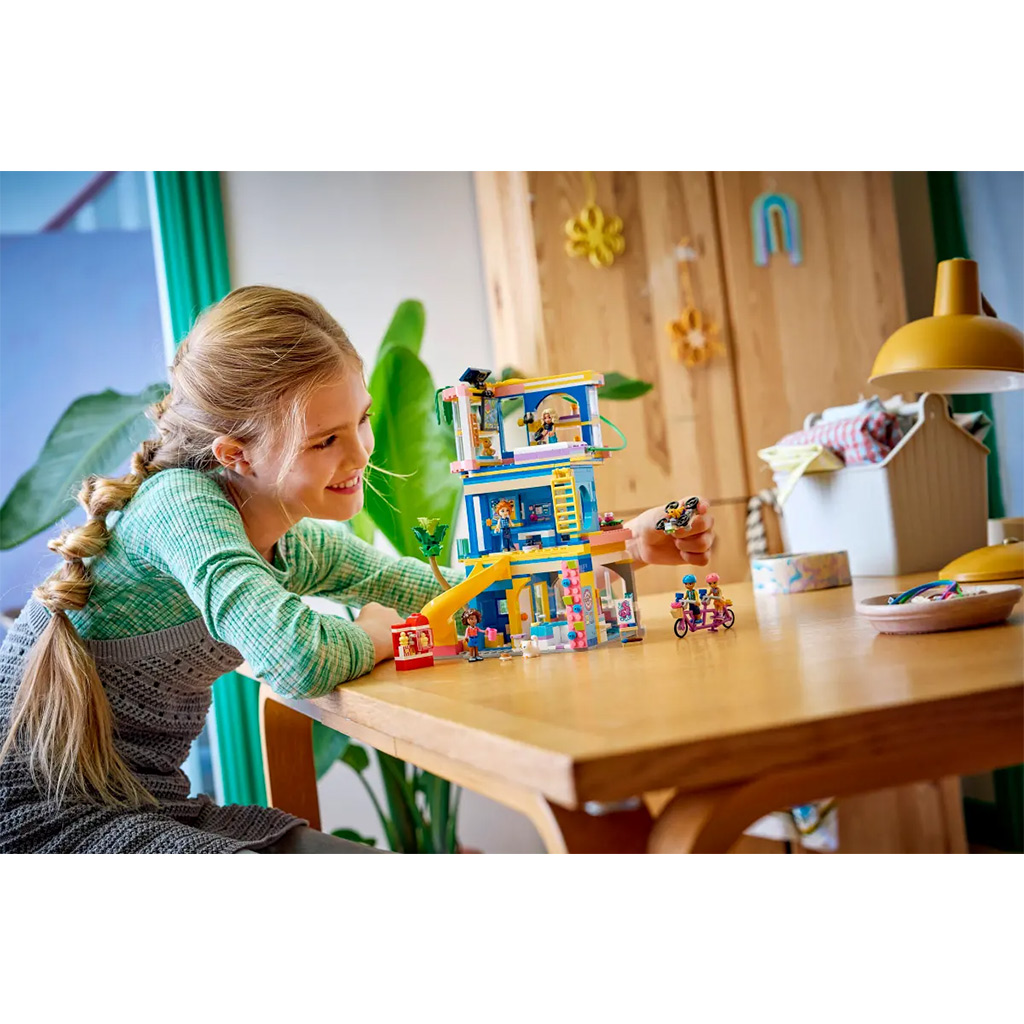LEGO® Friends: Клубна къща в Хартлейк Сити (42689) изображение 7