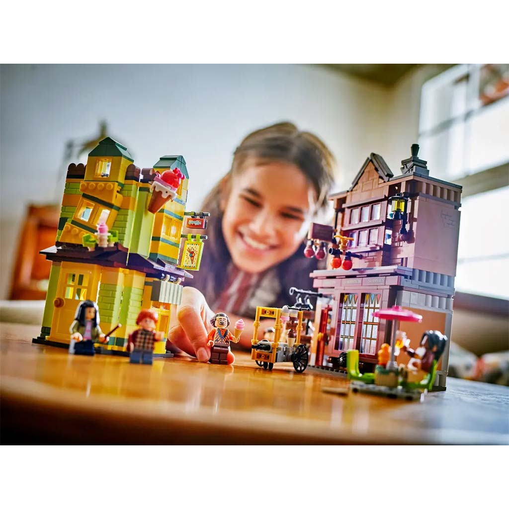 LEGO® Harry Potter: Квидич™ от магазина за спортни стоки и сладоледена къща (76452) изображение 6