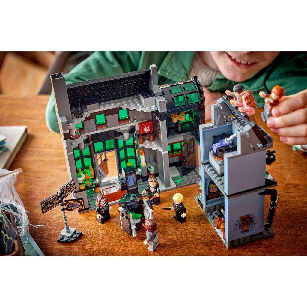LEGO® Harry Potter™: Магазините на Зебрисок (76471) изображение 6