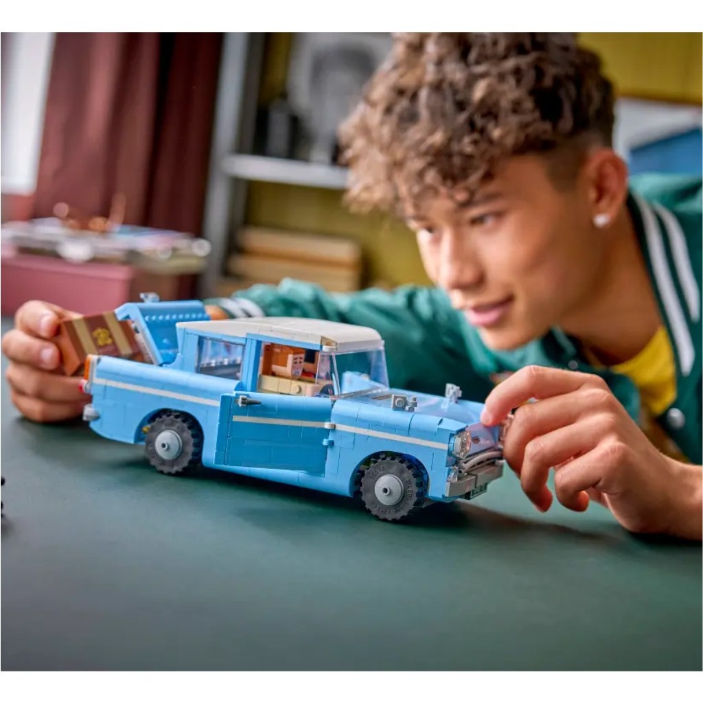 LEGO® Harry Potter: Прокълнатият летящ Форд Англия™ (76470) изображение 4