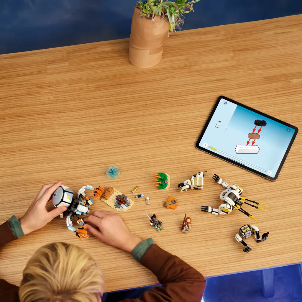 LEGO® Horizon™ Adventures: Aloy и Varl срещу броненосеца и трионозъба (77037) изображение 4