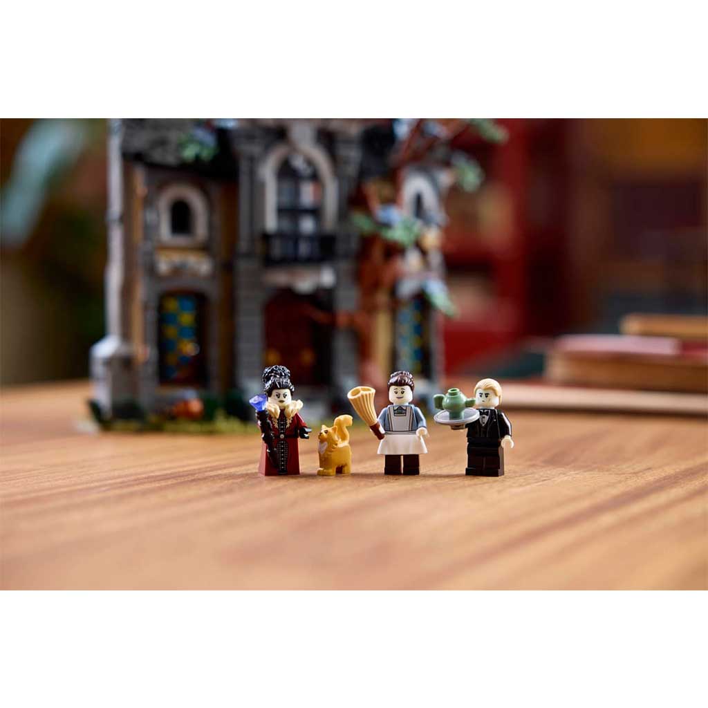 LEGO® Icons: Резиденция на кмета (11383) изображение 5