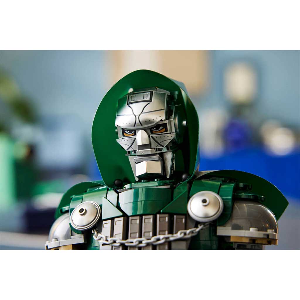LEGO® Marvel: Доктор Дум бюст (76345) изображение 6