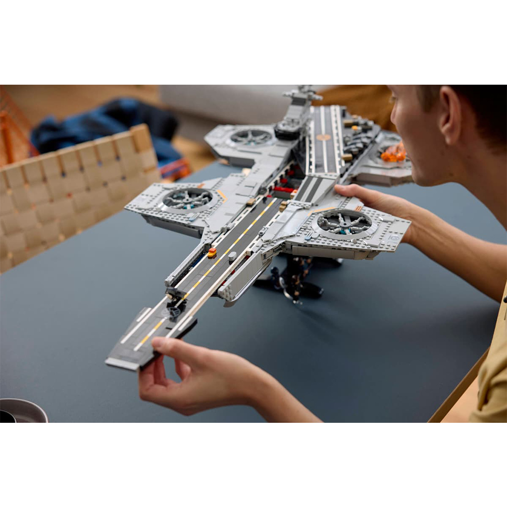 LEGO® Marvel: S.H.I.E.L.D. Хеликарие (76354) изображение 9