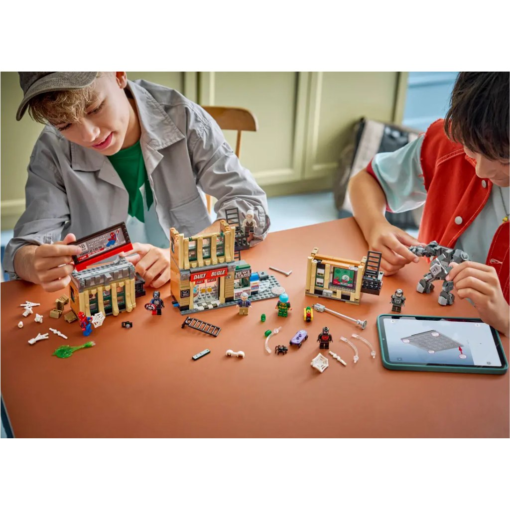 LEGO® Marvel: Спайдърмен срещу Мистерио: Новини (76342) изображение 5