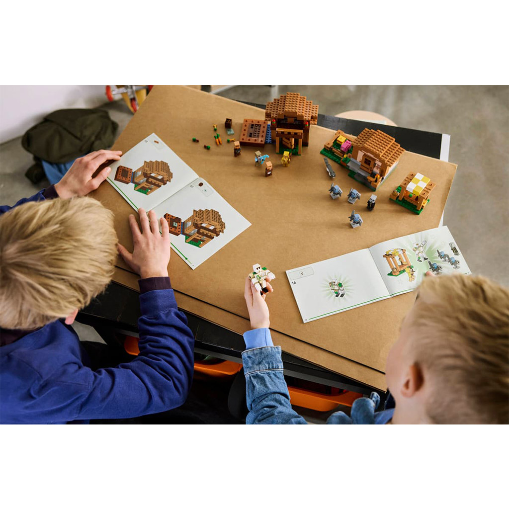LEGO® Minecraft: Призователна атака в селото (21596) изображение 11