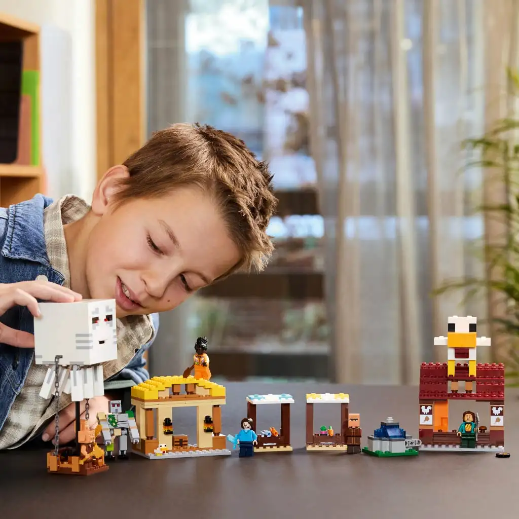 LEGO® Minecraft: Призрачният въздушен кораб и нападението на селото (21273) изображение 4