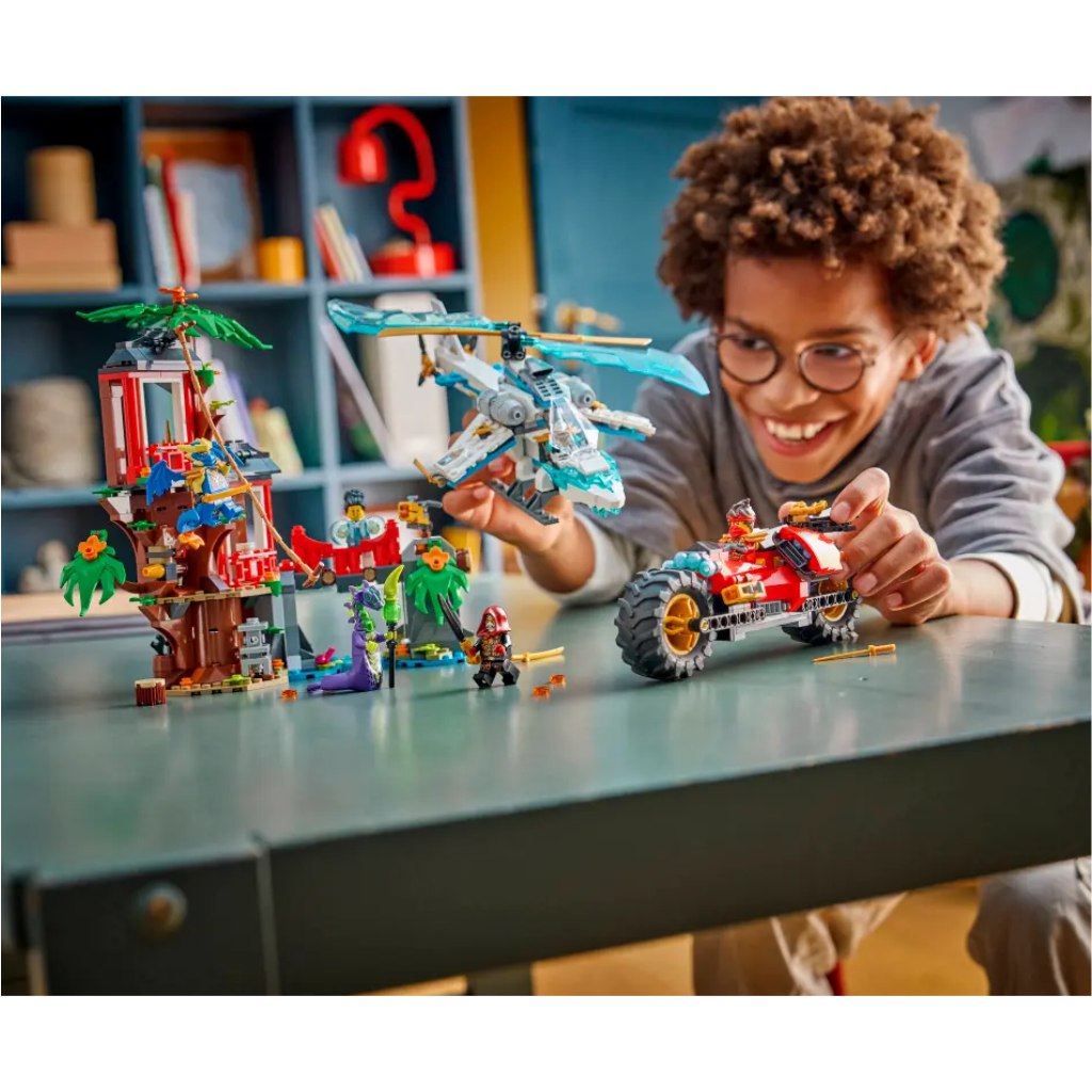 LEGO® Ninjago: Битка на нинджа превозни средства в дървесната къща (71857) изображение 4
