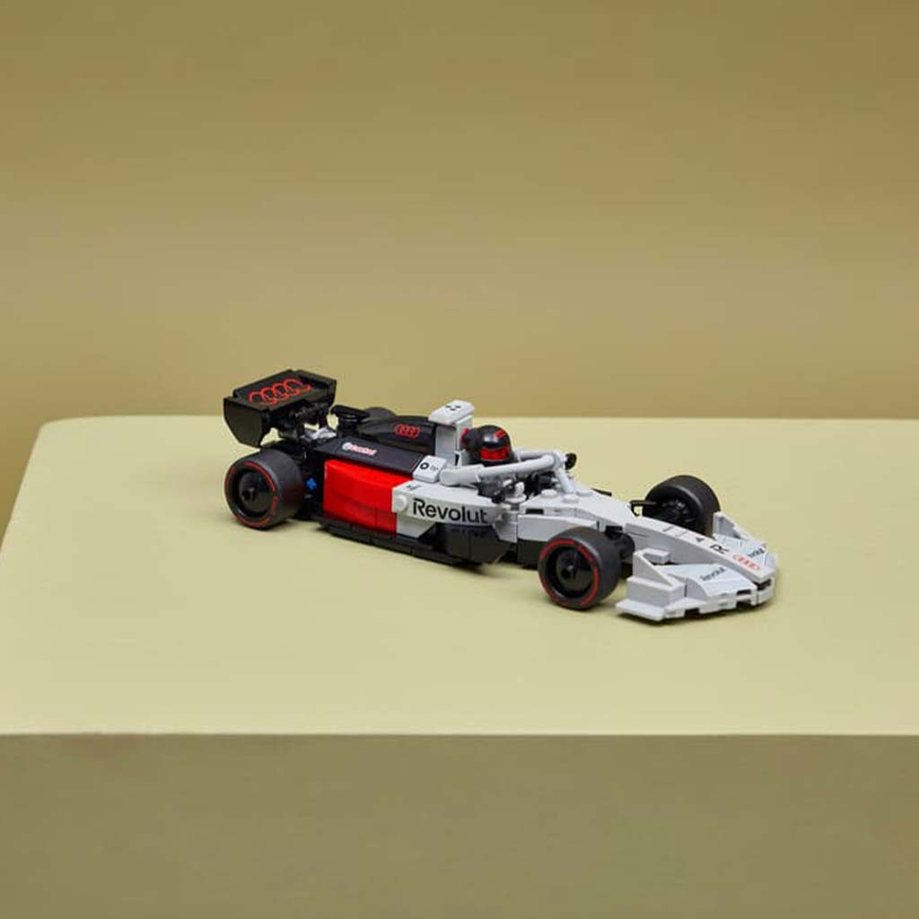 LEGO® Speed Champions: Audi Revolut F1® Team R26 състезателен автомобил (77259) изображение 6