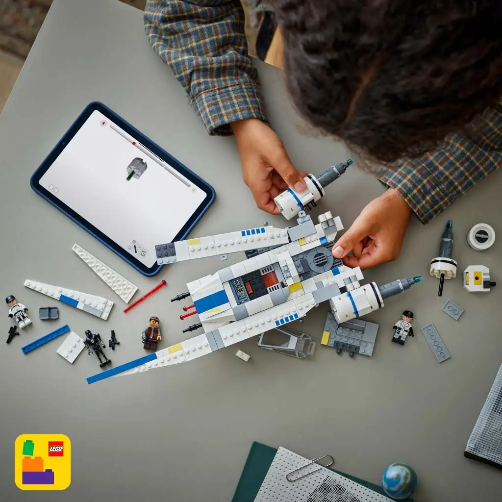 LEGO® Star Wars™: Бунтовнически U-крилат изтребител™ (75399) изображение 7