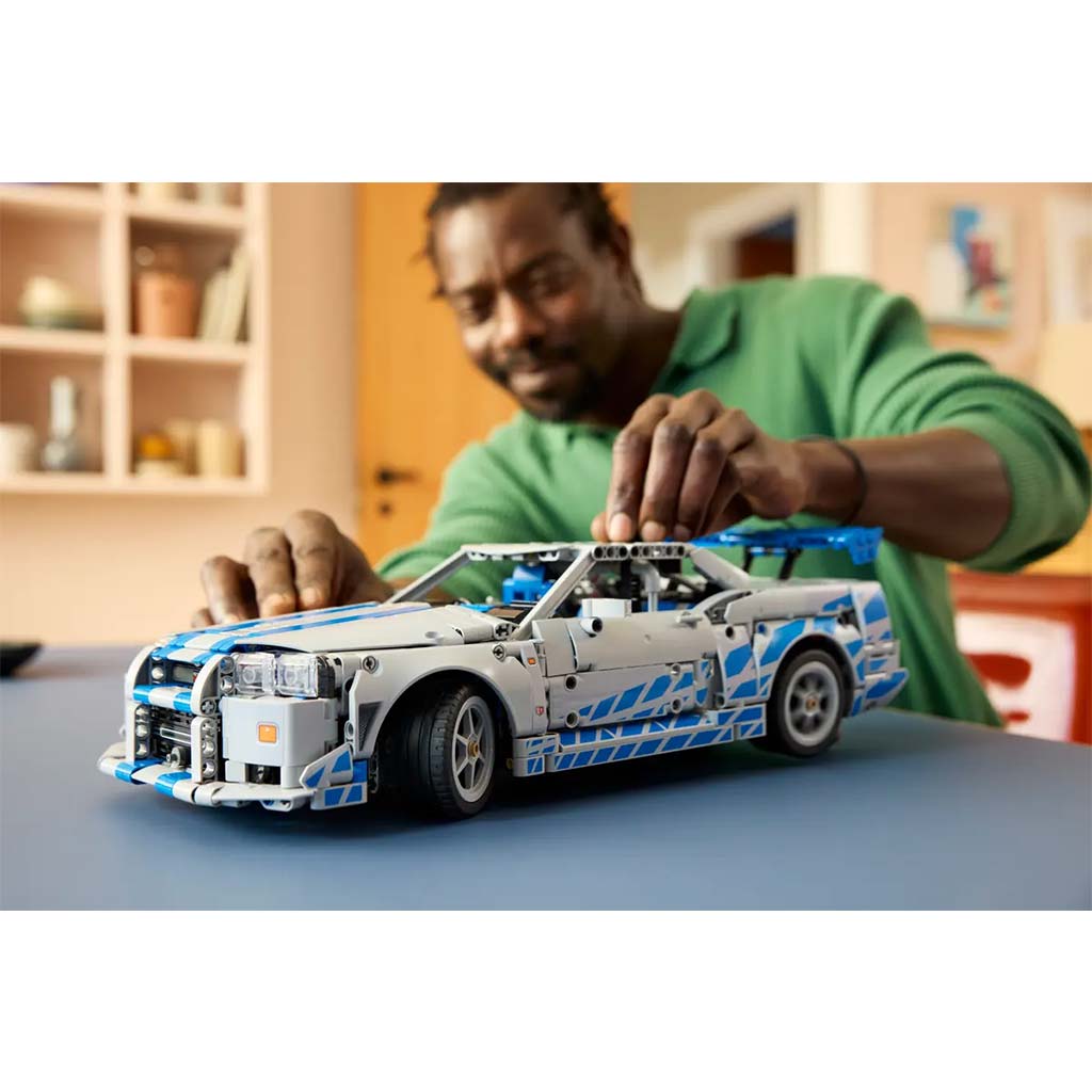 LEGO® Technic: 2 Fast 2 Furious Nissan Skyline GT-R (R34) кола (42210) изображение 7
