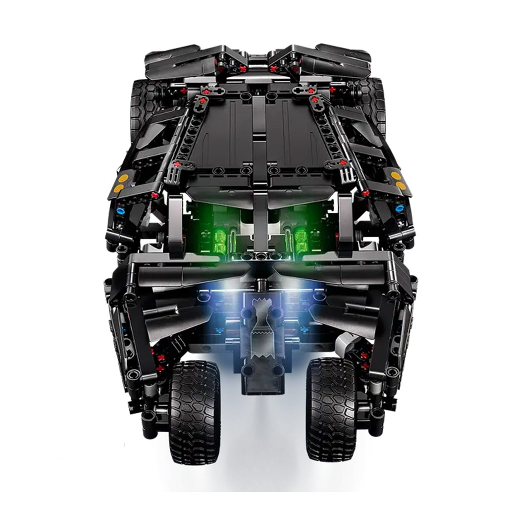 LEGO® Technic: Батмобил™ Тъмблер (42239) изображение 6