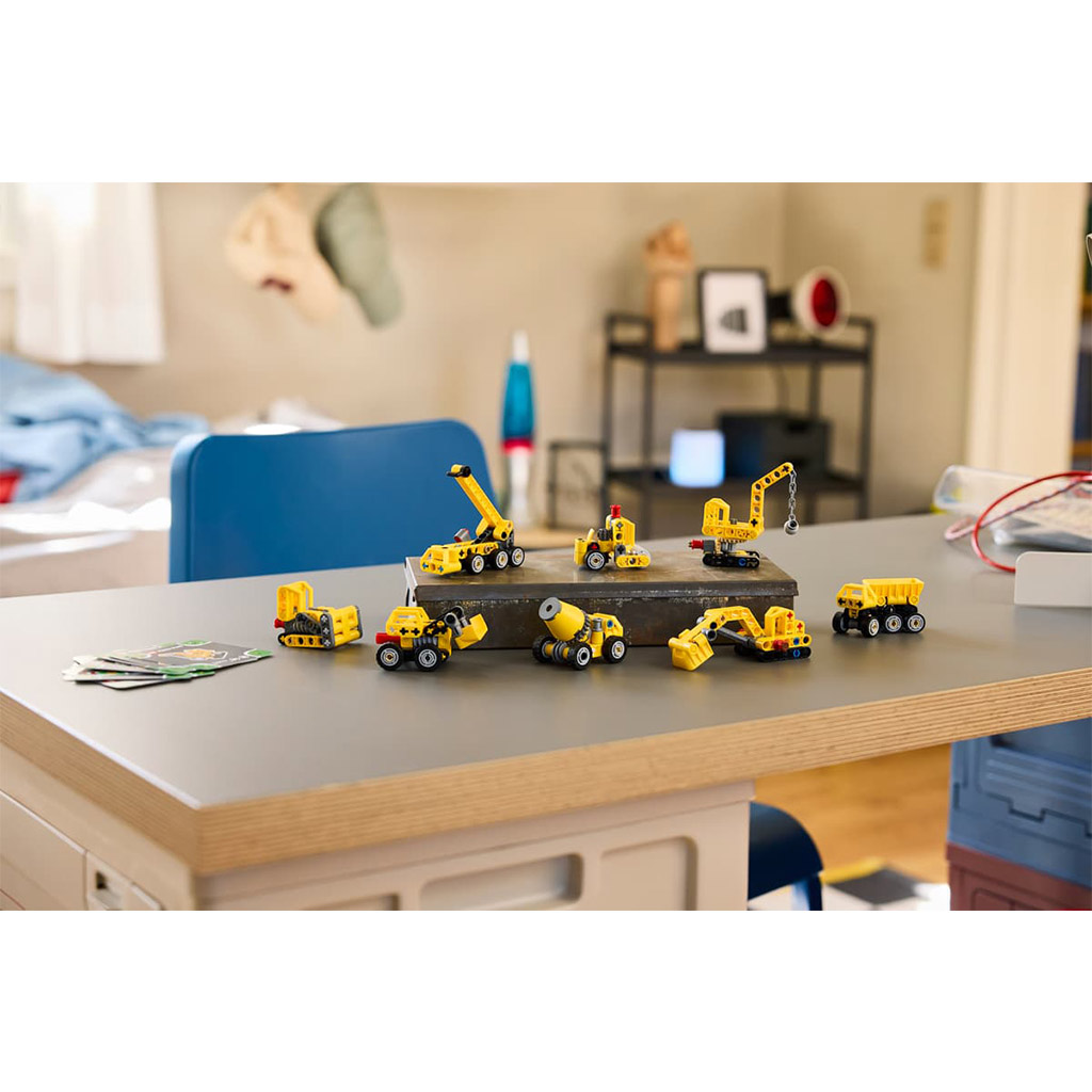 LEGO® Technic: Мини Строителни Машини (42233) изображение 10