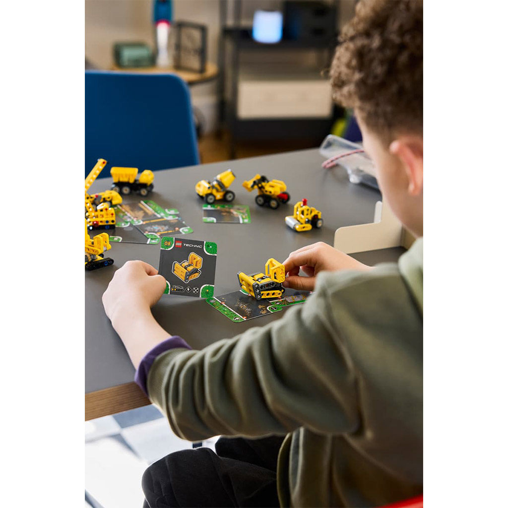 LEGO® Technic: Мини Строителни Машини (42233) изображение 9
