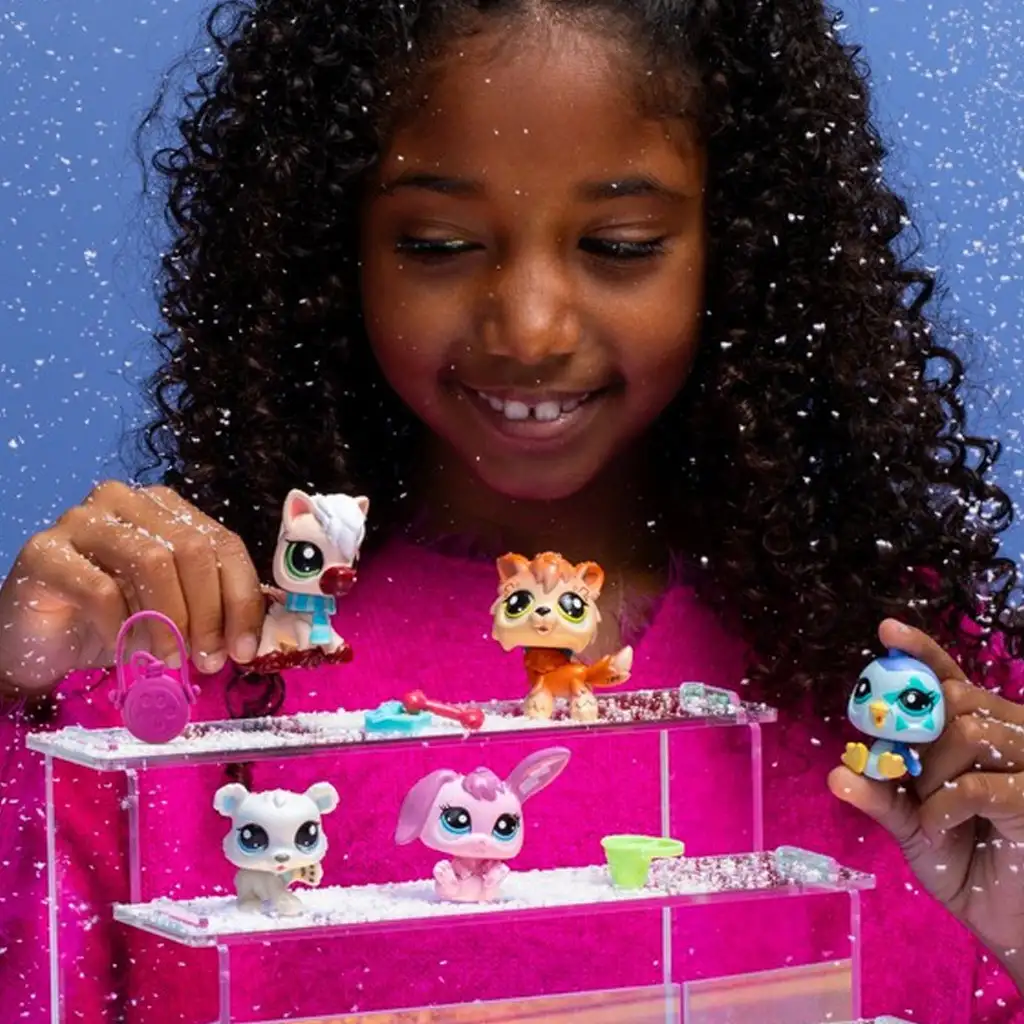 Littlest Pet Shop: Зимни приятели 5бр. фигурен комплект 2-ра серия изображение 4