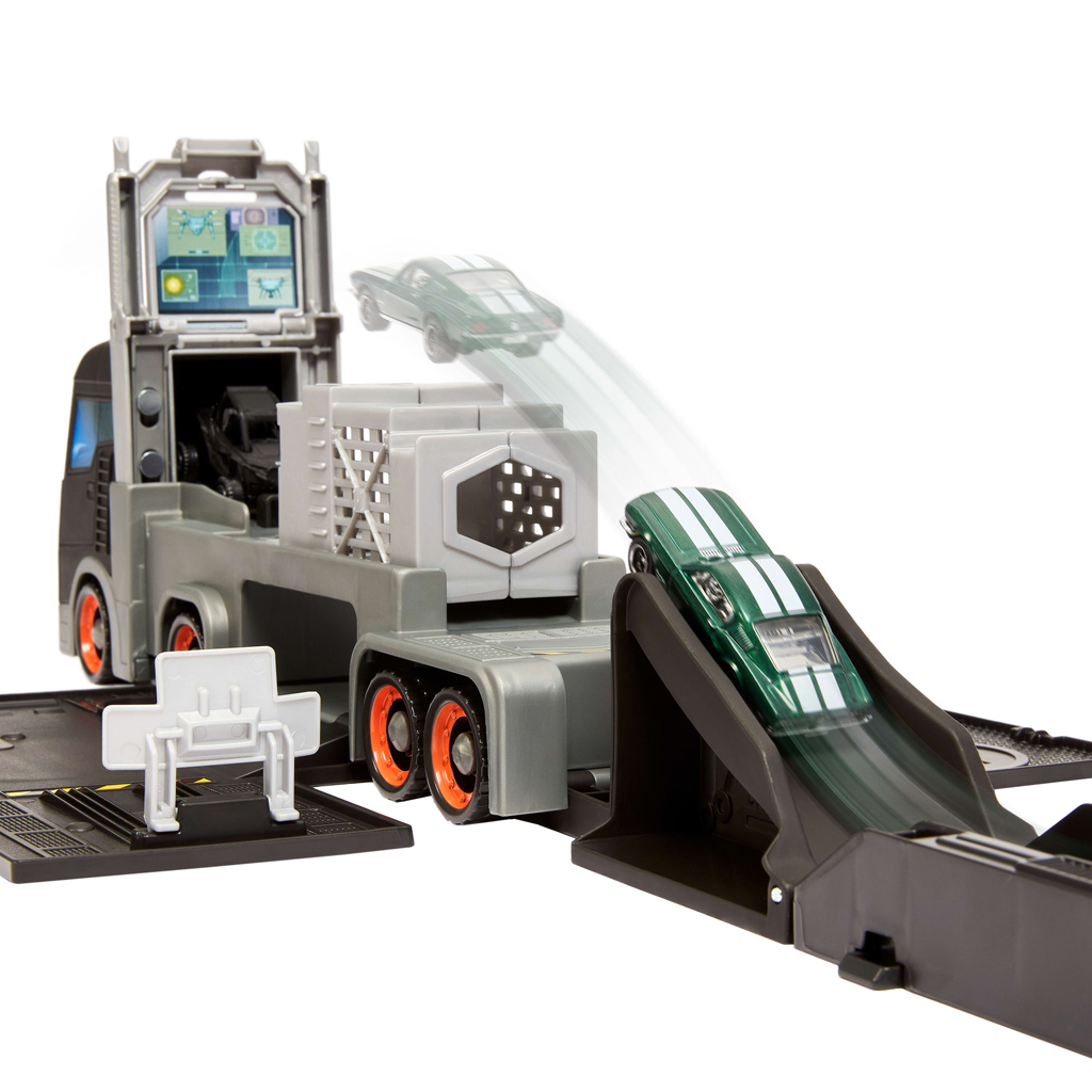 Matchbox A филм: 2 в 1 Mercedes транспортно средство и преобразуваща се писта – Mattel изображение 5