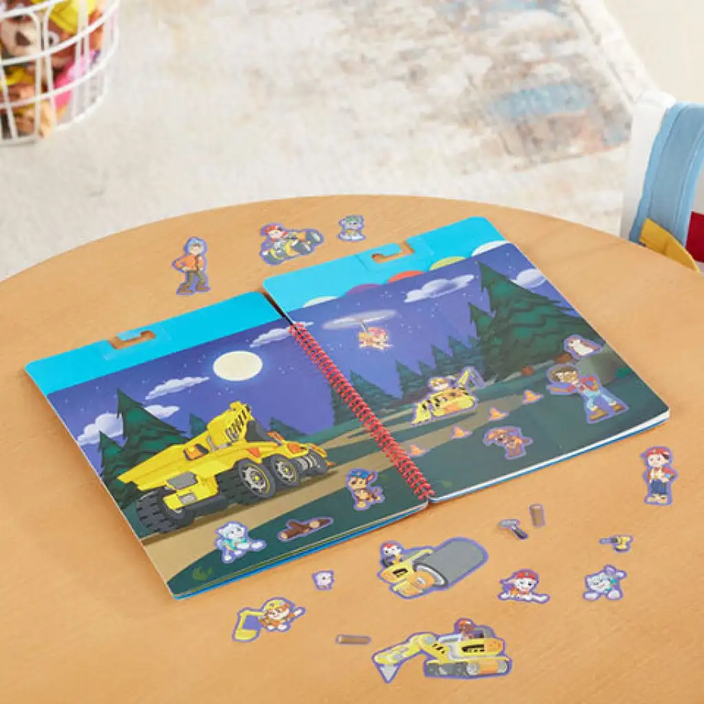 Melissa & Doug: Патрул на лапите Ultimate Rescue повторно използваем стикер албум изображение 3