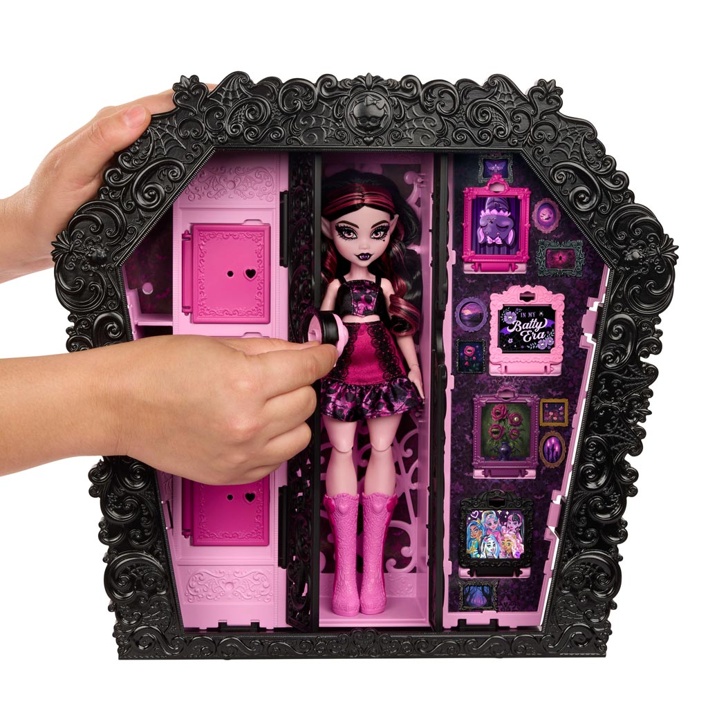 Monster High Стилна Стая с Дракулаура и Кукла - Mattel изображение 5