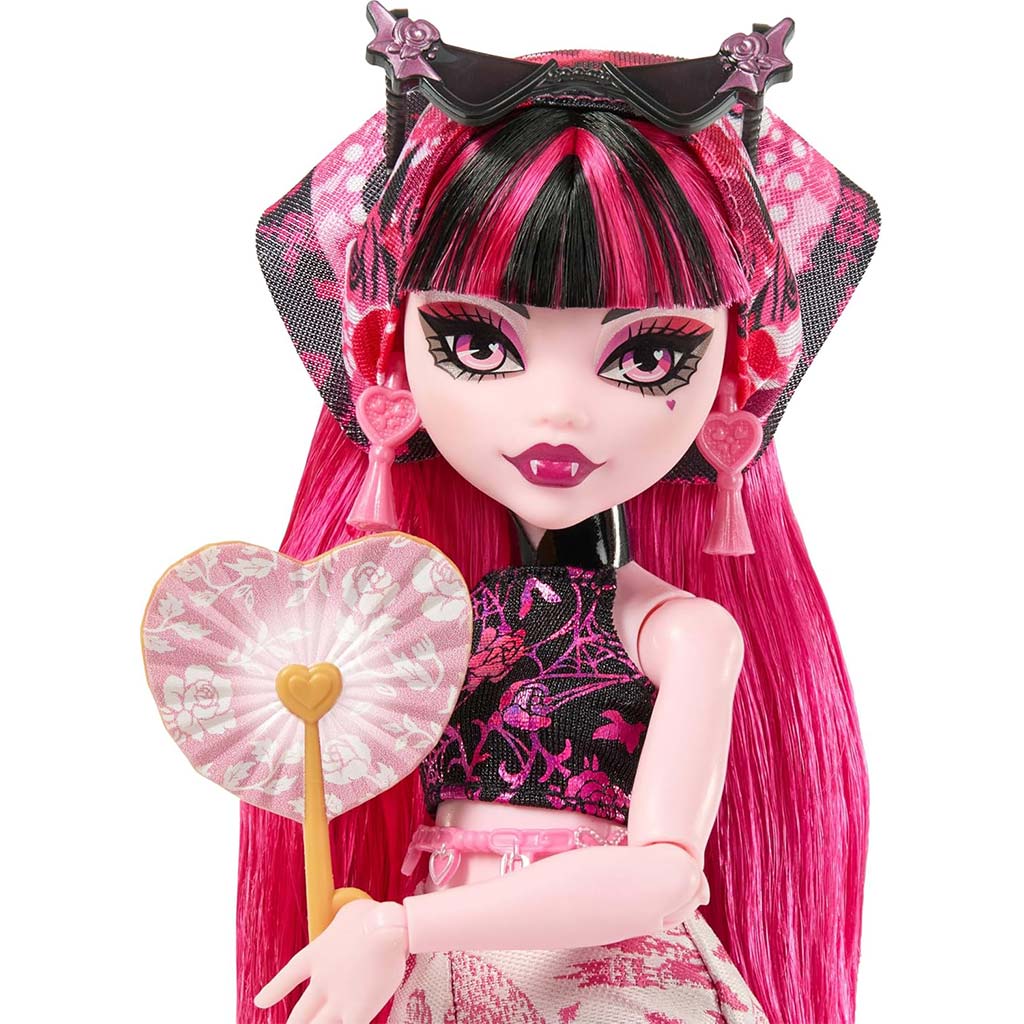 Monster High Ужасно Добри Приятели тайни: Ужасно пътуване на Draculaura кукла - Mattel изображение 5