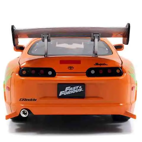 Смъртоносен забавление: Фигура на Брайън и модел на автомобил Toyota Supra 1/24 - Simba Toys изображение 5