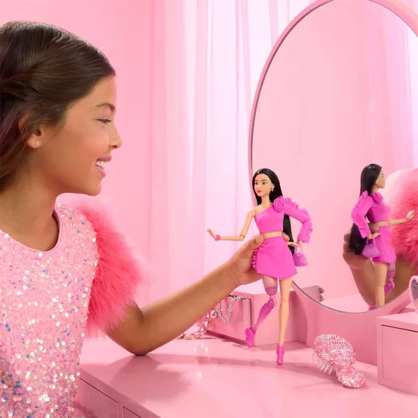 Barbie: Модерни приятелки - Кукла с черна коса - Mattel изображение 3