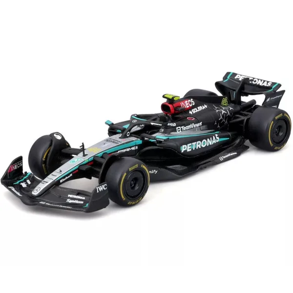 Bburago: Mercedes-AMG F1 W15 Performance F1 състезателен автомобил метален автомобилен модел 1/43 (Люис Хамилтън #44) изображение 2