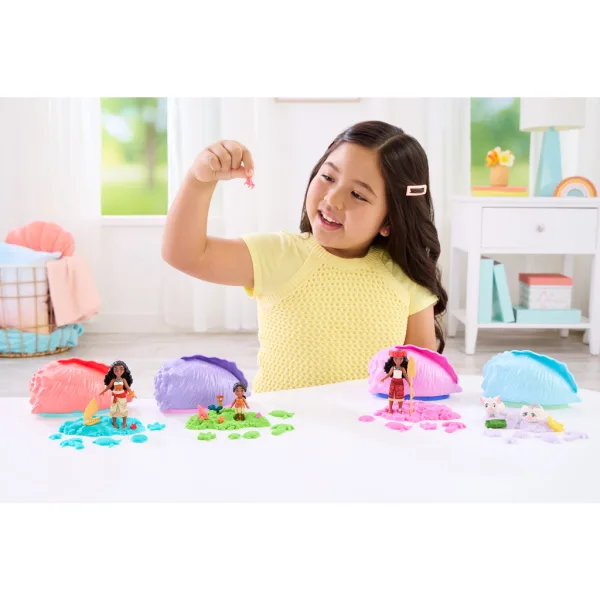 Disney Принцеси: Ваина мини изненада с фигурка на риф - Mattel изображение 4