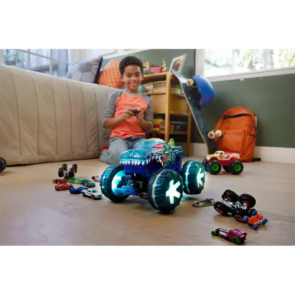 Hot Wheels Monster Trucks: Дистанционно управление интерактивен Mega Wrex монстър количка - Mattel изображение 3