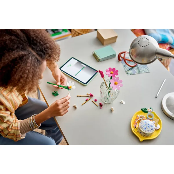 LEGO® Botanicals: Пеперудени цветя (11514) изображение 7