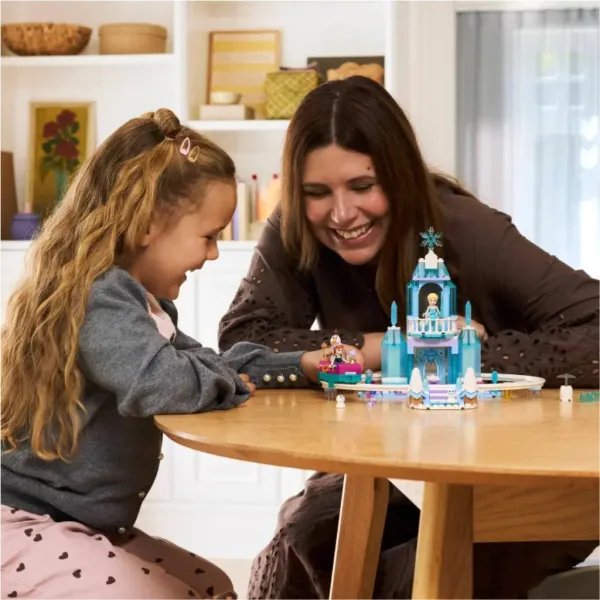 LEGO® Disney: Елза леденият замък и приключенията с шейната (43281) изображение 4