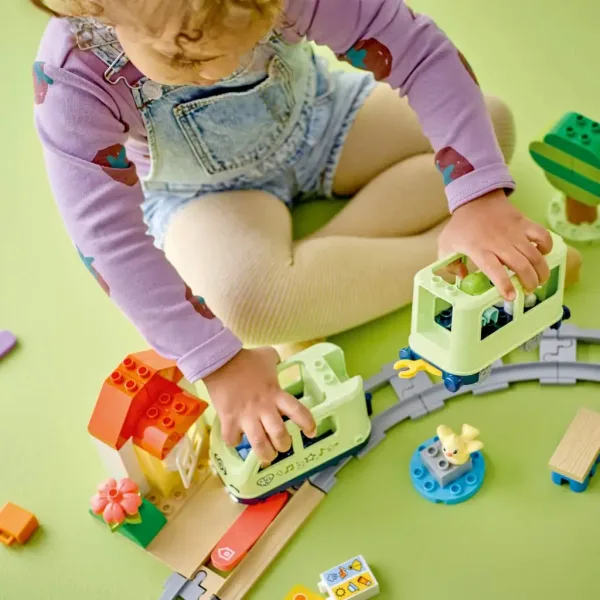 LEGO® DUPLO®: Интерактивен приключенски влак (10427) изображение 4