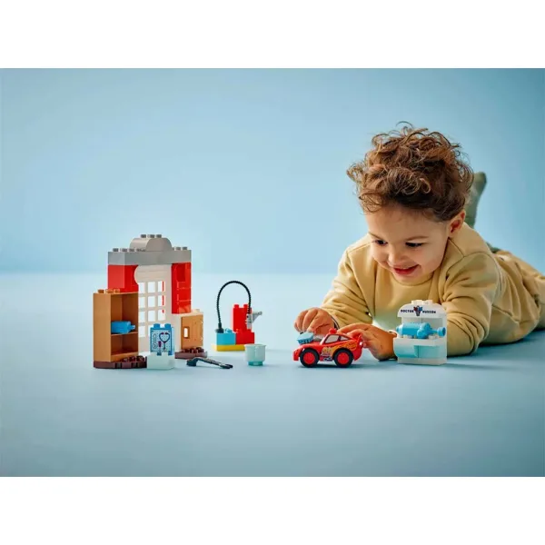LEGO® DUPLO®: Визита на McQueen в гаража на Доки (10456) изображение 6