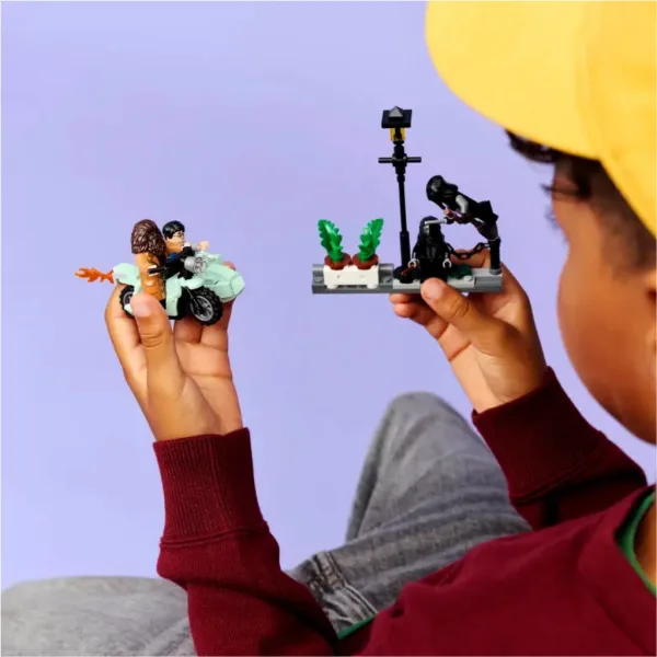 LEGO® Harry Potter: Бягството на Хагрид™ и Хари от Привет Драйв (76459) изображение 4
