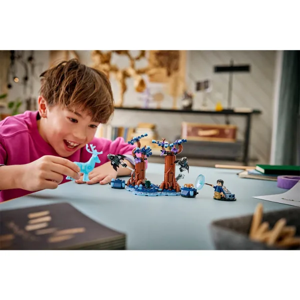 LEGO® Harry Potter™: Забранената гора: Expecto Patronum (76475) изображение 5
