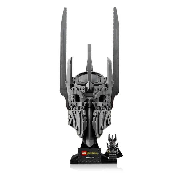 LEGO® Icons: Властелинът на пръстените: Шлемът на Саурон (11373) изображение 3
