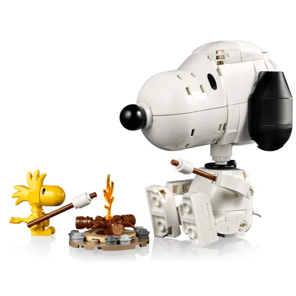 LEGO® Ideas: Peanuts: Къщата на Снупи (21368) изображение 8