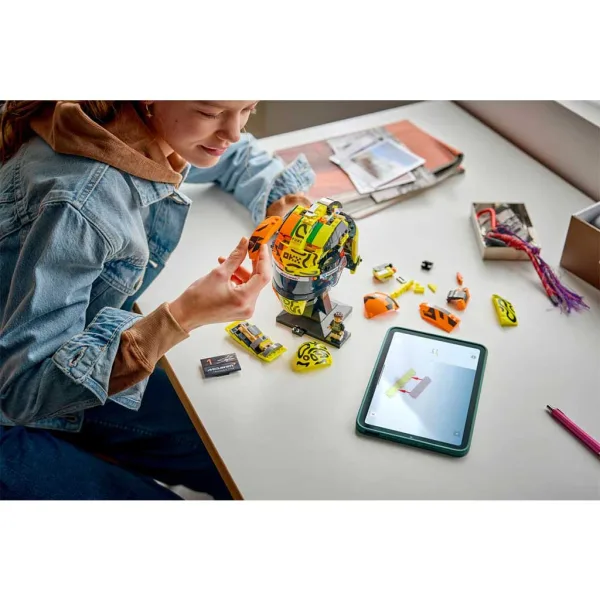 LEGO® Издания: McLaren Mastercard F1® Team каската на Ландо Норис (43023) изображение 4