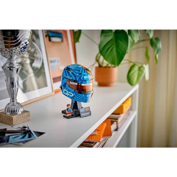 LEGO® Editions: McLaren Mastercard F1® Team каската на Оскар Пиастри (43017) изображение 6