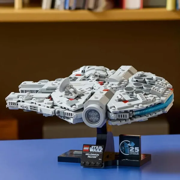 LEGO® Star Wars™: Милениум Фалкон™ (75375) изображение 5